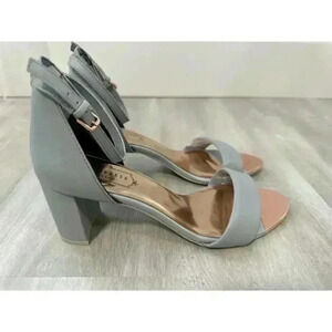 NEW‎ Women's Ted Baker London Sheah gray Block Heel Leather Sandals  Sz 39.5